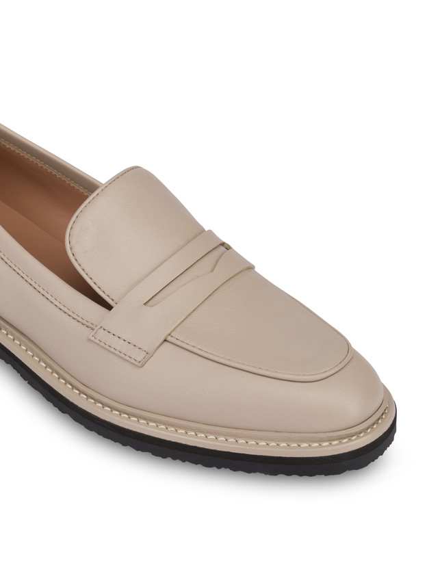 Artisan Touch calfskin loafer Photo 4