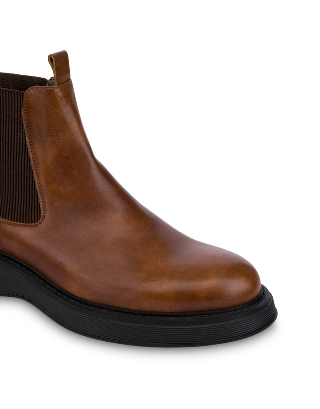 Beatle James in Vitello Photo 5