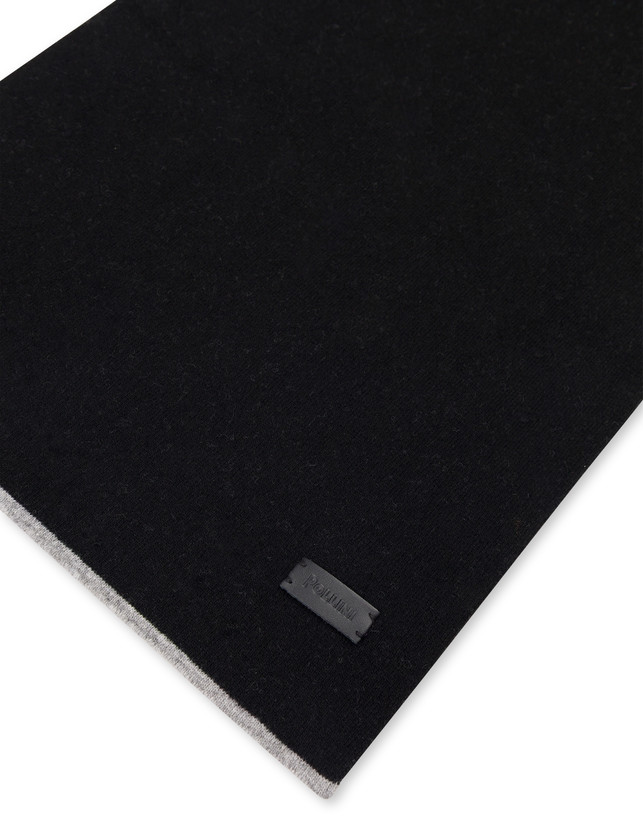 Schal aus zweifarbiger Wollmischung. Photo 3