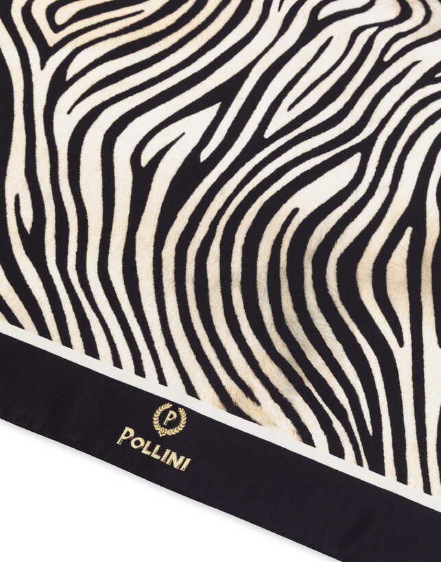 Foulard in seta con stampa Animalier Photo 3
