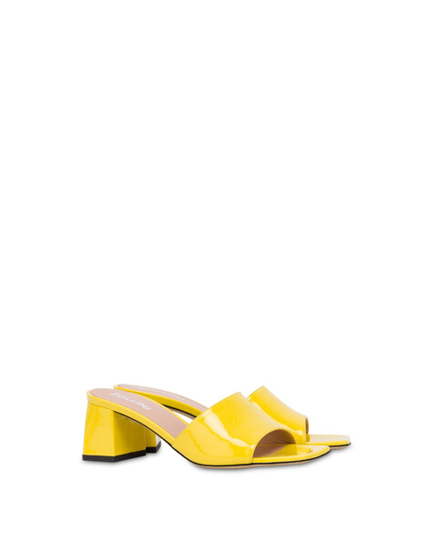 Mule Alba In Pelle Cedro