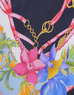 Silk foulard with Flower print and brackets Photo 3