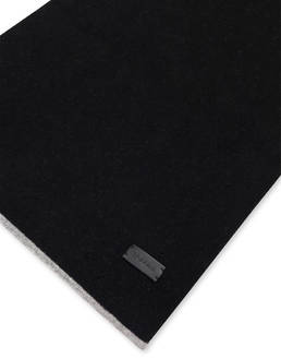 Schal aus zweifarbiger Wollmischung. Photo 3