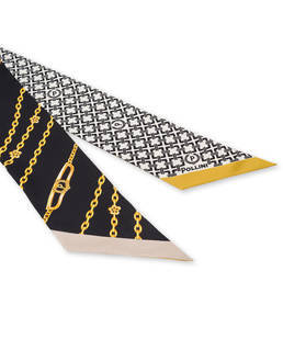 Silk bandana with double decorative print. Photo 3